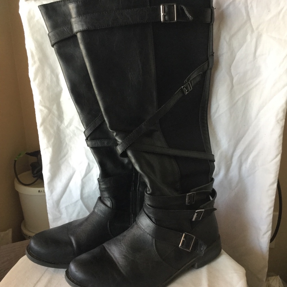 Black Boots